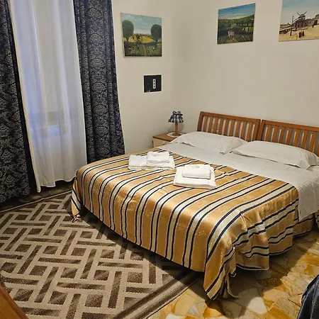 Casa Maya Souvenir Hotel *