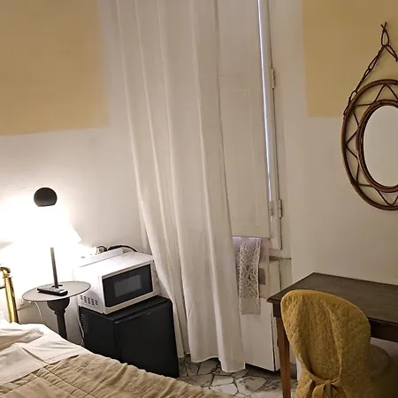 Casa Maya Souvenir Hotel