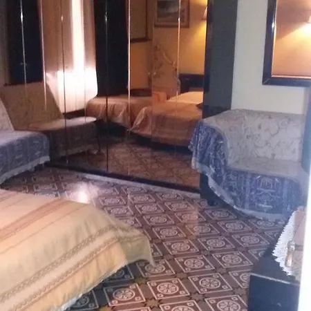 Casa Maya Souvenir Hotel Florencie